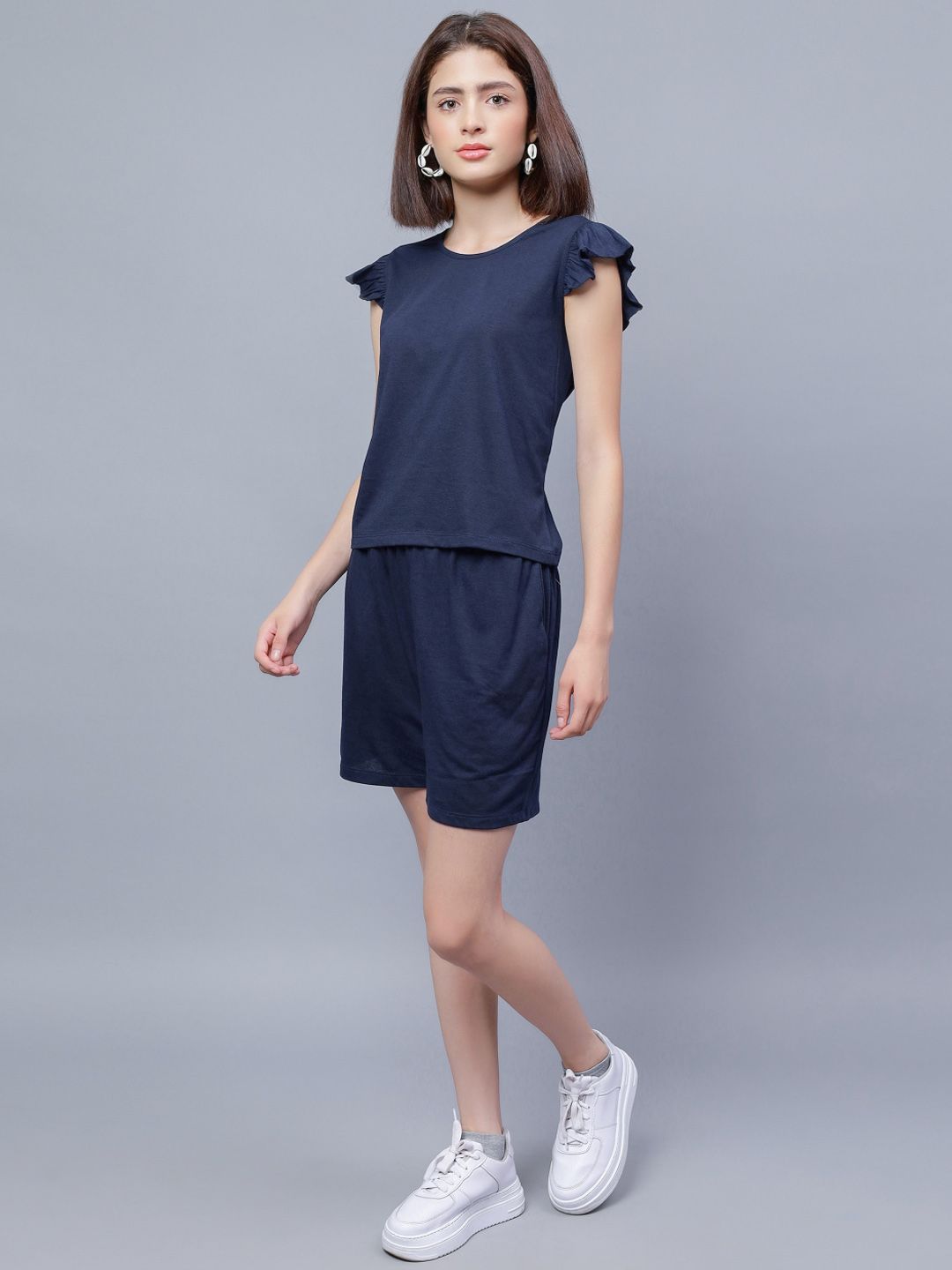 allice gold necklace